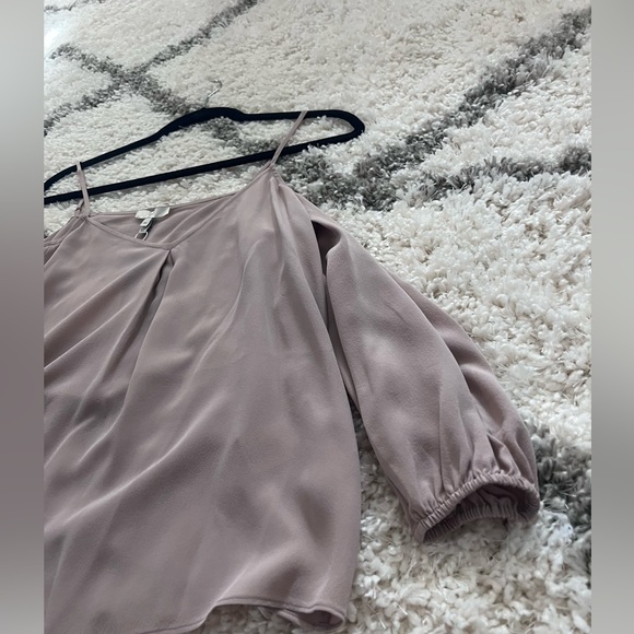 NWT • Joie • Eclipse Cold Shoulder Silk Blouse size XS - Picture 4 of 9